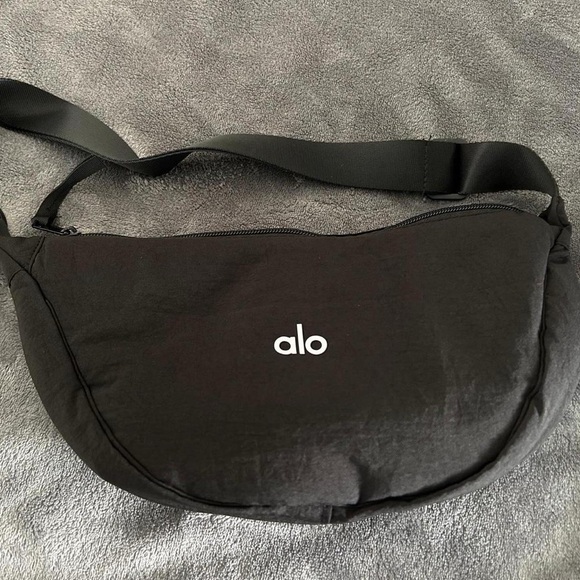 Alo yoga shoulder bag - Picture 1 of 2